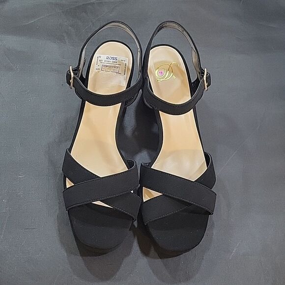 BRAND NEW DELICIO BLOCK HEEL CRISS-CROSS ADJUSTABLE BUCKLE ALMOND TOE SANDAL … - Picture 3 of 15